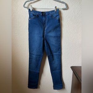 Free People High Waisted Stretchy Jeans!!